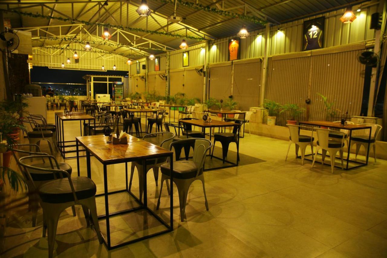 Nirmal  Hotel Maruthi Inn מראה חיצוני תמונה